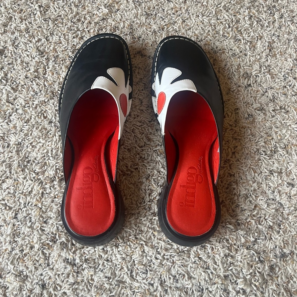 NEW! Indigo Black and Red Mules with Sleek Floral Design